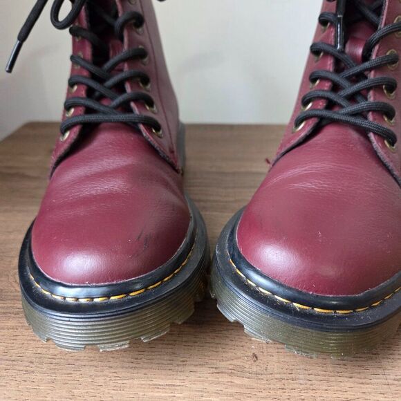 EUC DR MARTENS AIRWAIR MAROON LACE UP BOOTS SIZE US 6 WOMENS - Picture 5 of 16
